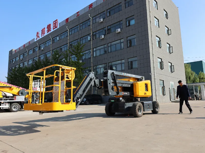 Подъемная рабочая платформа с коленчатным рычагом длиной 16 метра